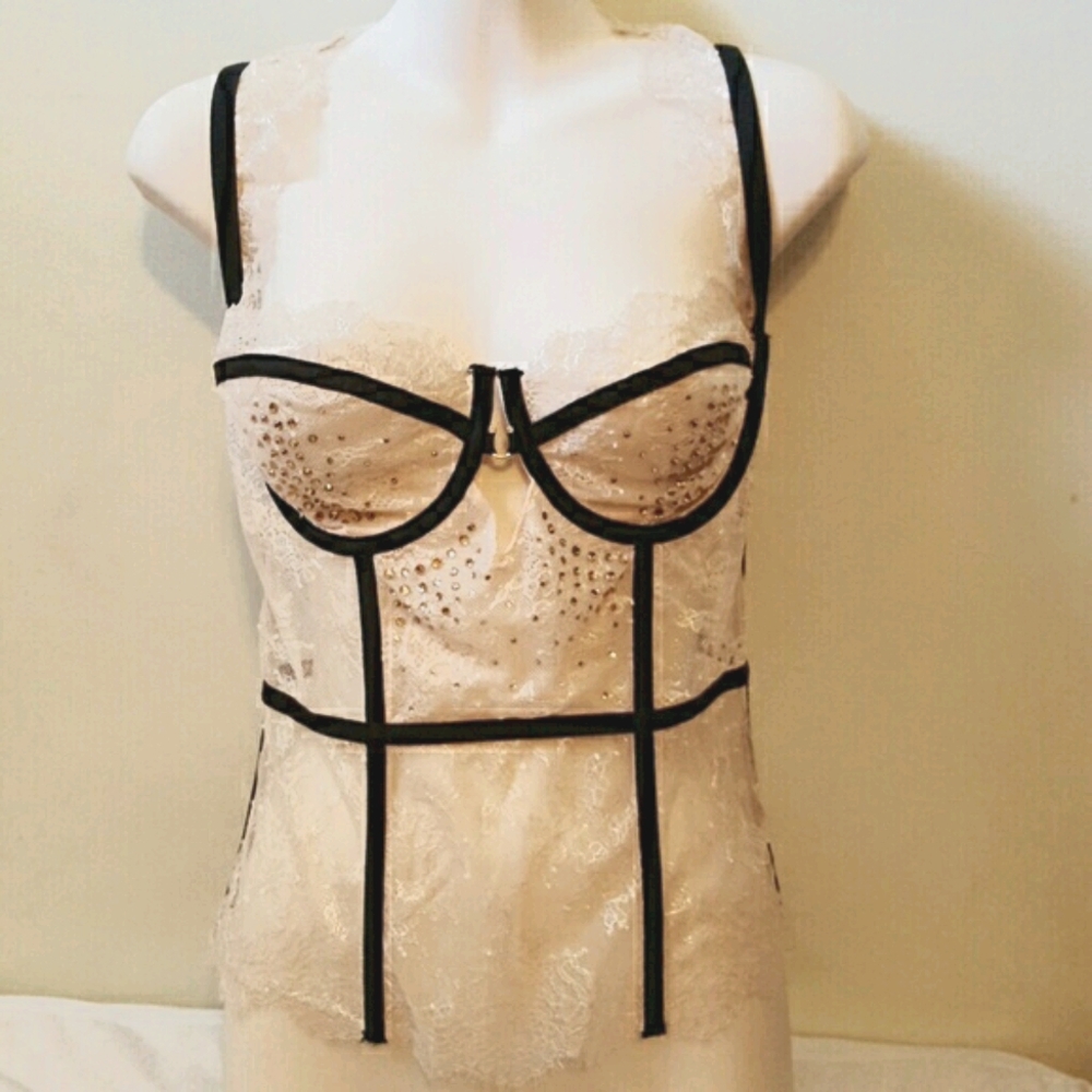 NWT Victoria's Secret Champagne lace Corset 36D